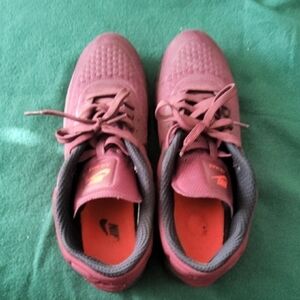 Nike Maroon Sneakers